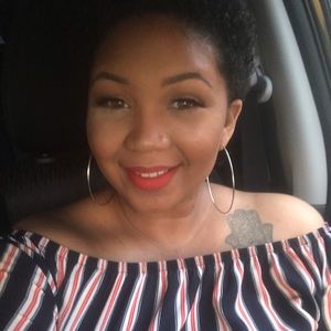 Meet your Posher, Briana